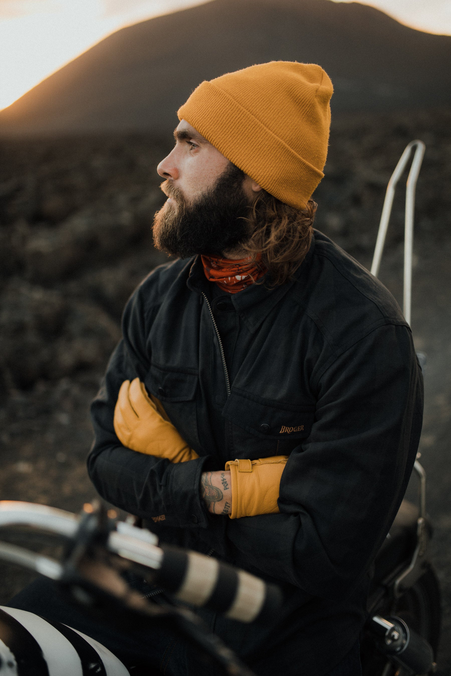 Alaska Sand Motorcycle Gloves