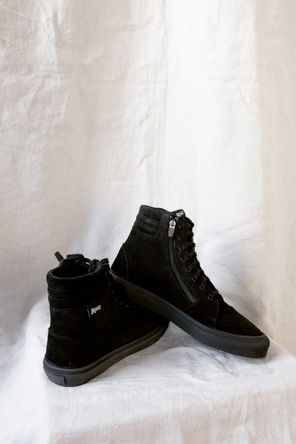 California Black/Black Boots