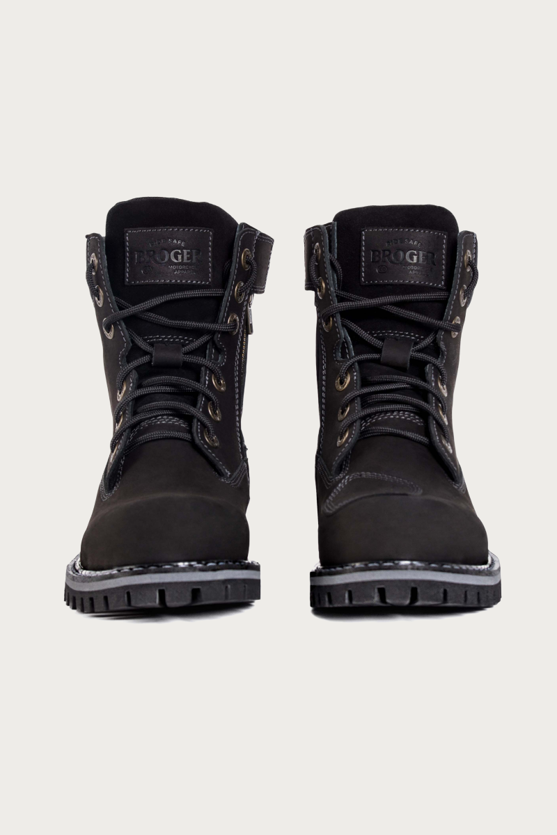 Alaska II Vintage Black Motorcycle Boots