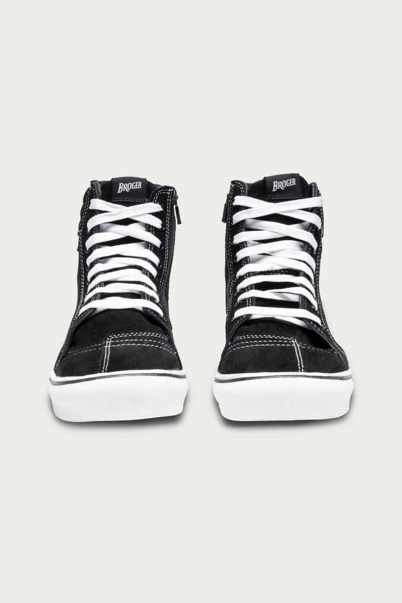 California Black/White Boots
