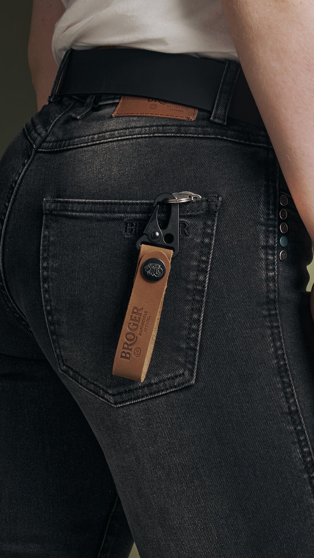 Alaska II Vintage Black Keyholder